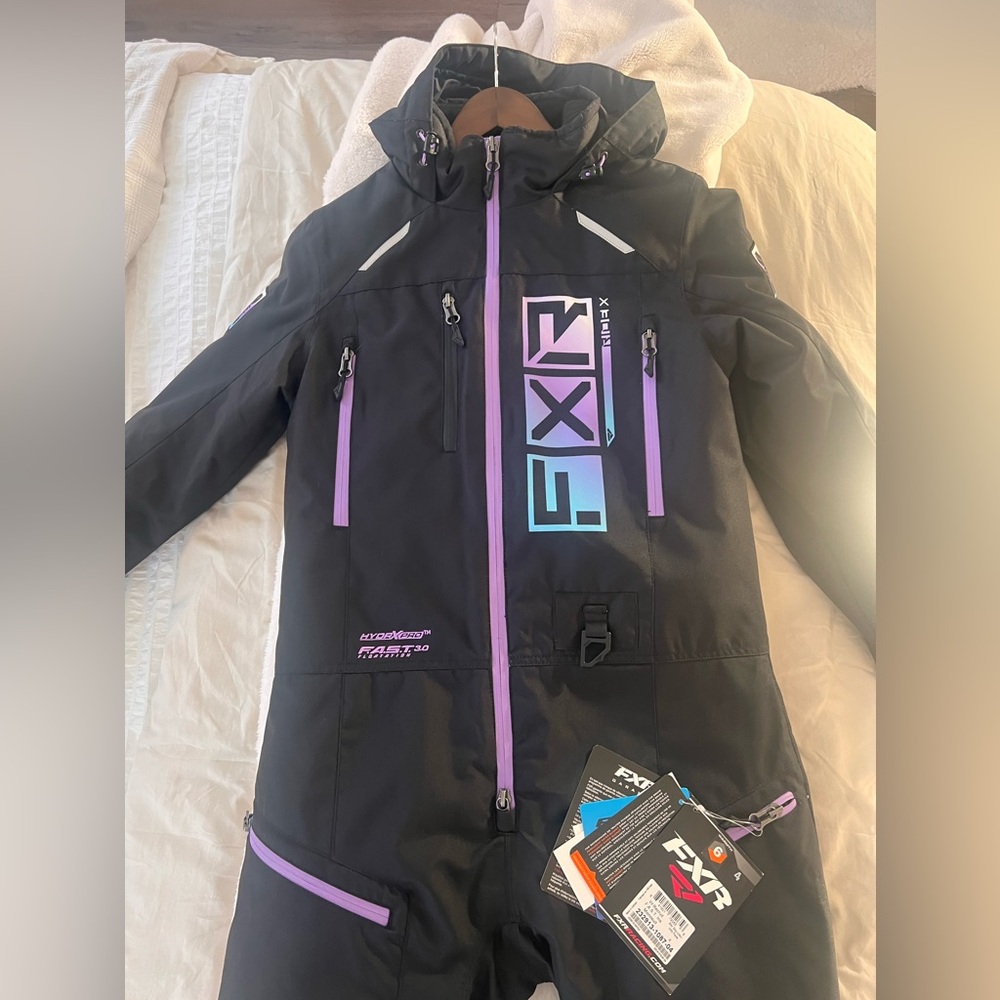 FXR MONOSUIT SIZE 4